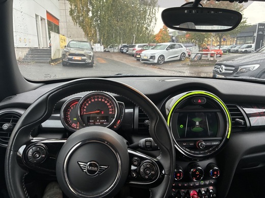 Mini Hatchback vaihtoauto