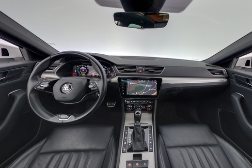 Skoda Superb vaihtoauto