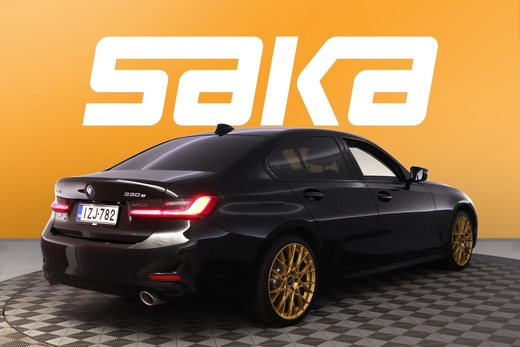 BMW 330 vaihtoauto