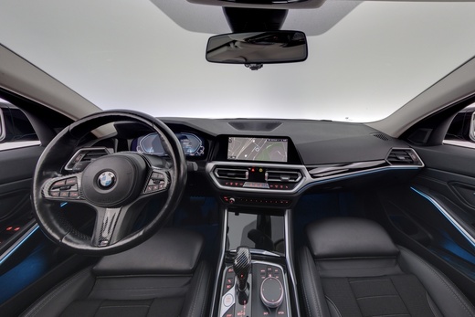 BMW 330 vaihtoauto