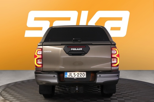 Toyota Hilux vaihtoauto