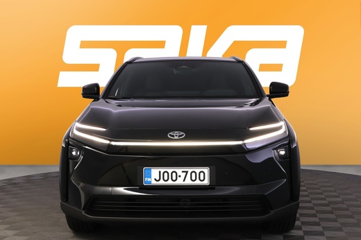 Toyota bZ4X vaihtoauto
