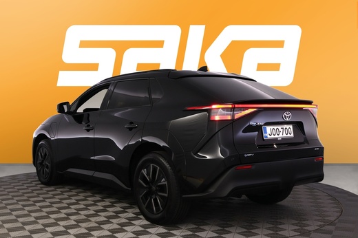 Toyota bZ4X vaihtoauto