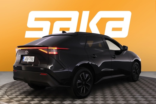 Toyota bZ4X vaihtoauto