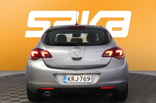 Opel Astra vaihtoauto