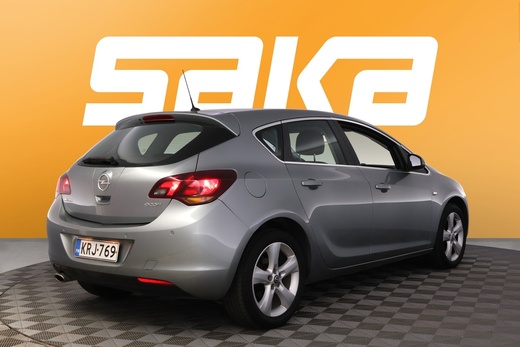 Opel Astra vaihtoauto
