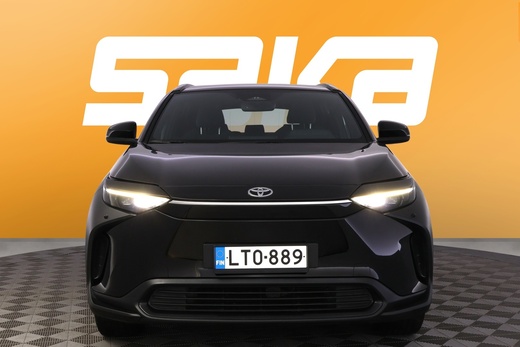 Toyota bZ4X vaihtoauto