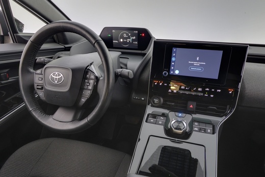 Toyota bZ4X vaihtoauto