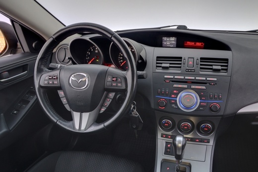 Mazda 3 vaihtoauto