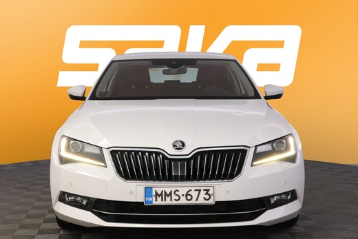 Skoda Superb vaihtoauto