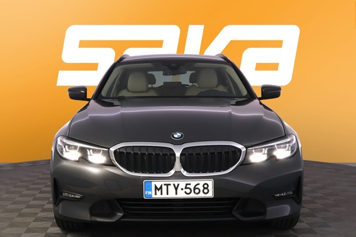 BMW 320 vaihtoauto