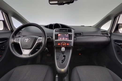 Toyota Verso vaihtoauto
