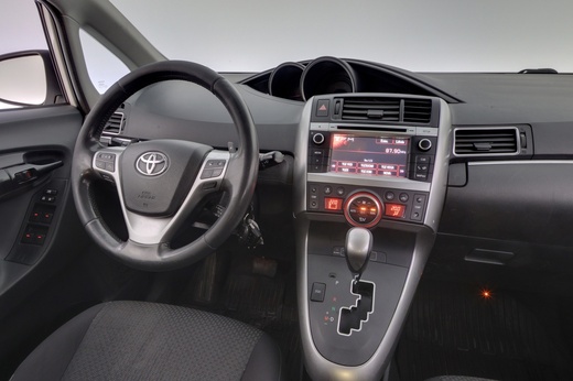 Toyota Verso vaihtoauto