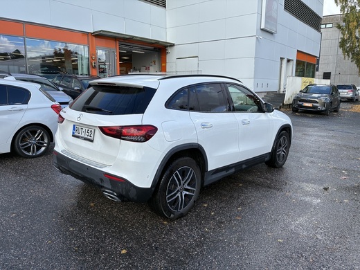 Mercedes-Benz GLA vaihtoauto
