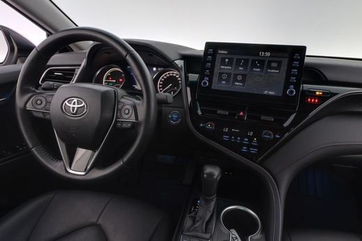 Toyota Camry vaihtoauto