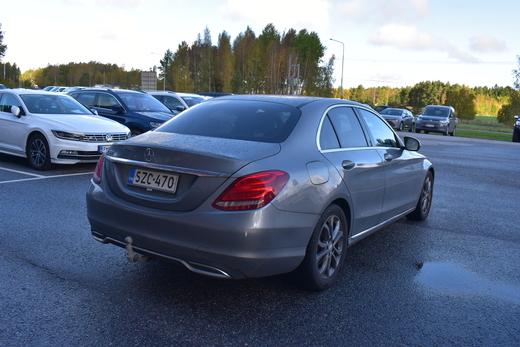 Mercedes-Benz C vaihtoauto