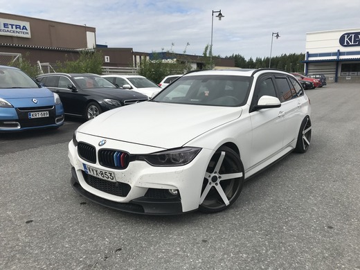 BMW 320 vaihtoauto