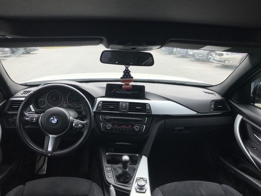 BMW 320 vaihtoauto