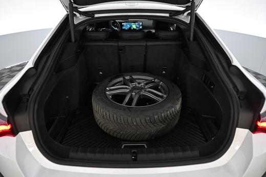 BMW i4 vaihtoauto