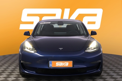 Tesla Model 3 vaihtoauto