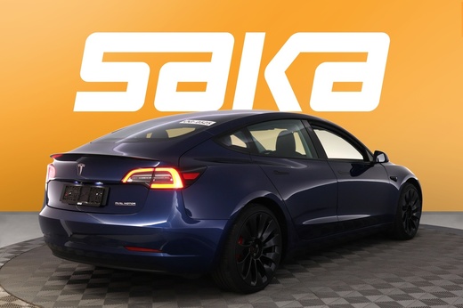 Tesla Model 3 vaihtoauto