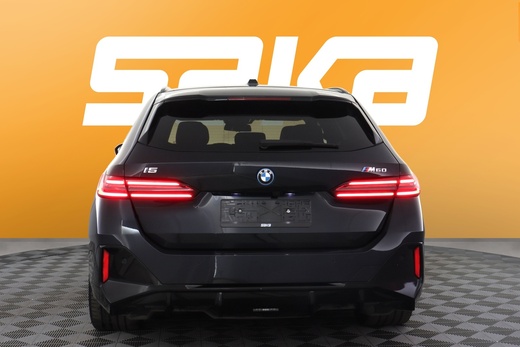 BMW i5 M60 vaihtoauto