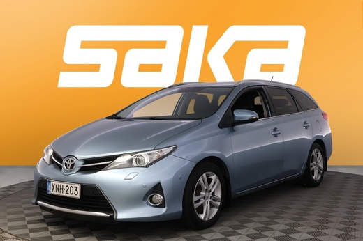 Toyota Auris vaihtoauto