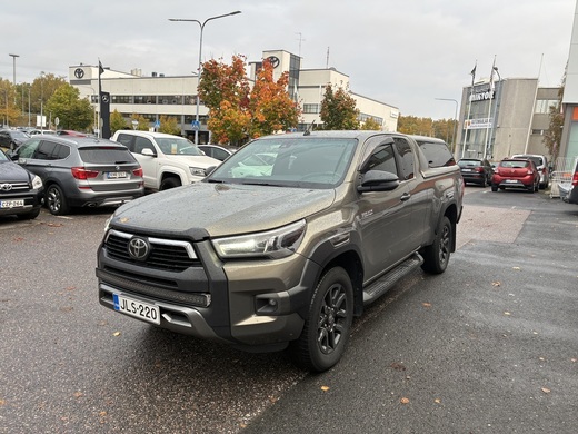Toyota Hilux vaihtoauto