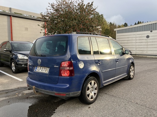 Volkswagen Touran vaihtoauto