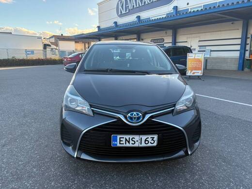 Toyota Yaris vaihtoauto