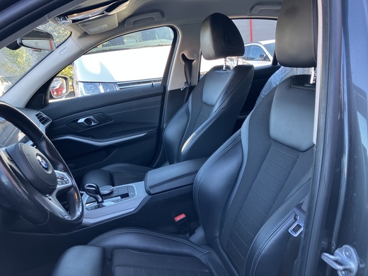 BMW 330 vaihtoauto