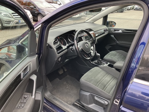 Volkswagen Touran vaihtoauto