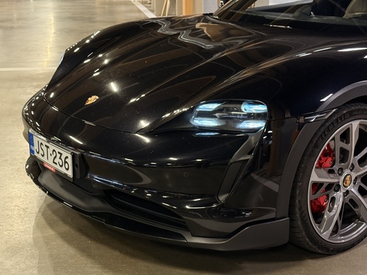 Porsche Taycan vaihtoauto