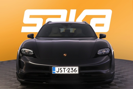 Porsche Taycan vaihtoauto