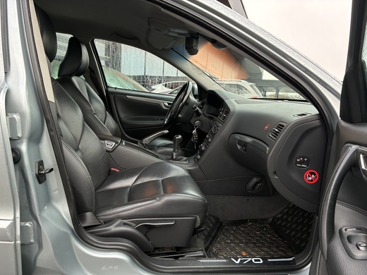Volvo V70 vaihtoauto