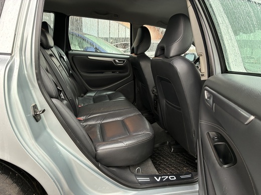 Volvo V70 vaihtoauto