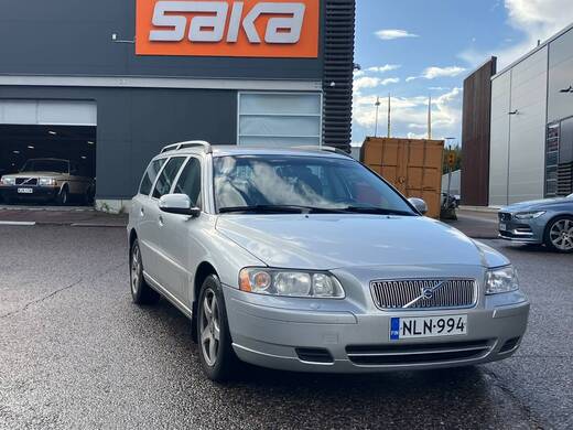 Volvo V70 vaihtoauto