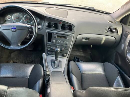 Volvo V70 vaihtoauto