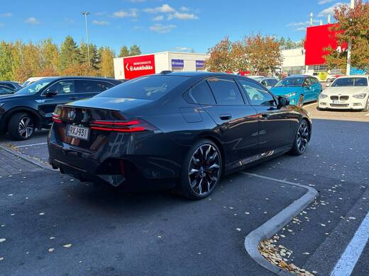 BMW i5 M60 vaihtoauto