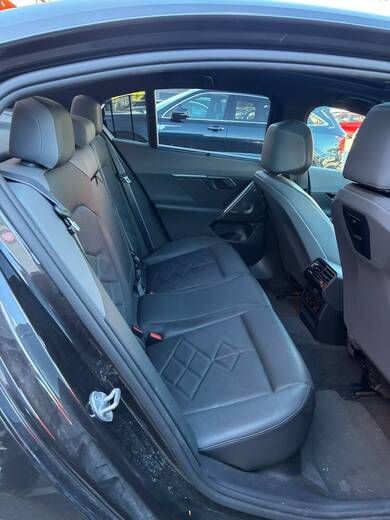 BMW i5 M60 vaihtoauto