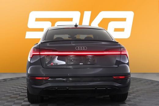 Audi Q8 e-tron vaihtoauto