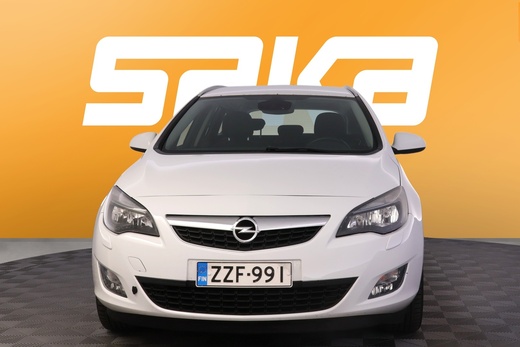 Opel Astra vaihtoauto