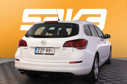 Opel Astra vaihtoauto