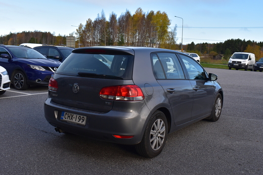 Volkswagen Golf vaihtoauto