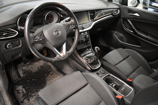 Opel Astra vaihtoauto