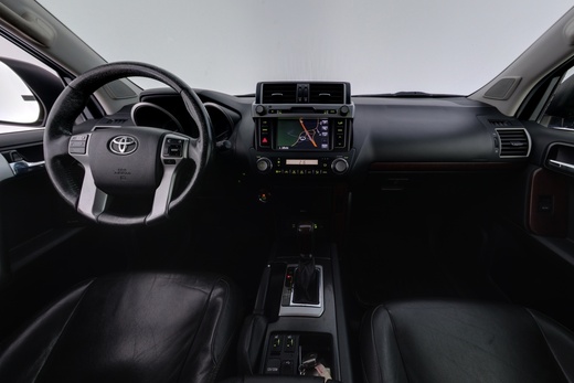 Toyota Land Cruiser vaihtoauto