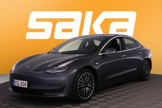 Tesla Model 3 vaihtoauto