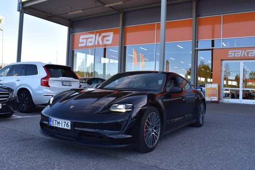Porsche Taycan vaihtoauto