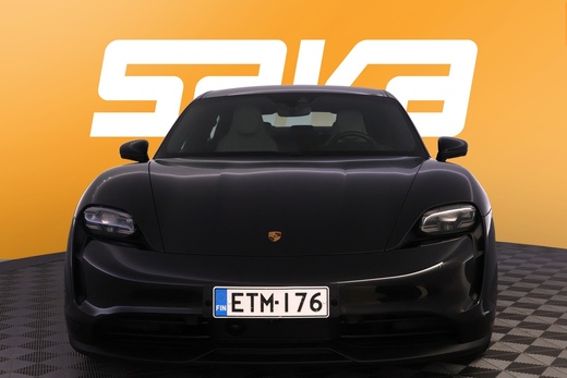 Porsche Taycan vaihtoauto