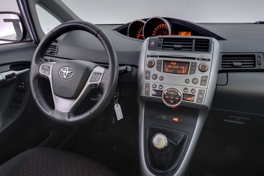 Toyota Verso vaihtoauto